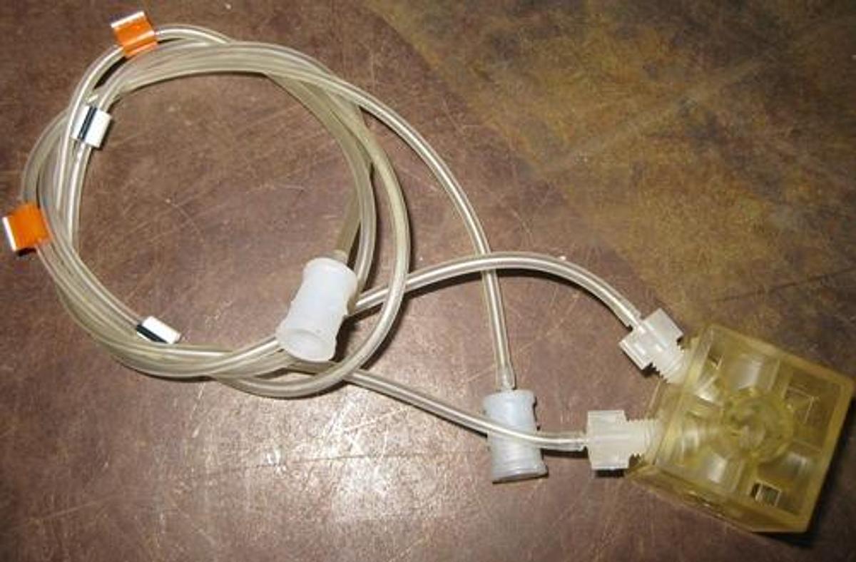 Used QTY. 1. PERKIN ELMER MIXING BLOCK (CHEMIFOLD/TM)