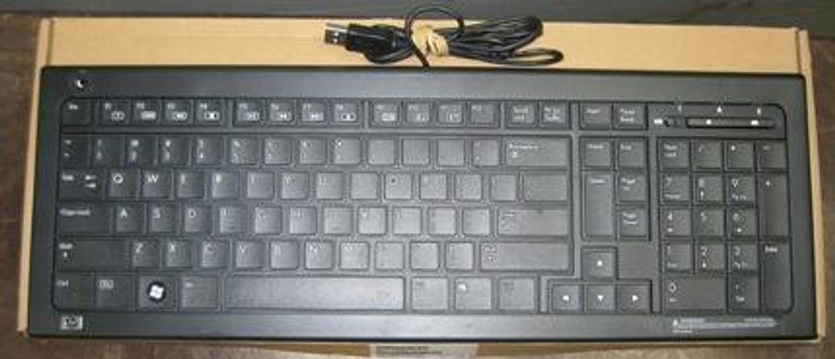 Used QTY. 1. GREEN TOP GT-16 OFFICE PRO KEY BOARD AND MOUSE COMBO