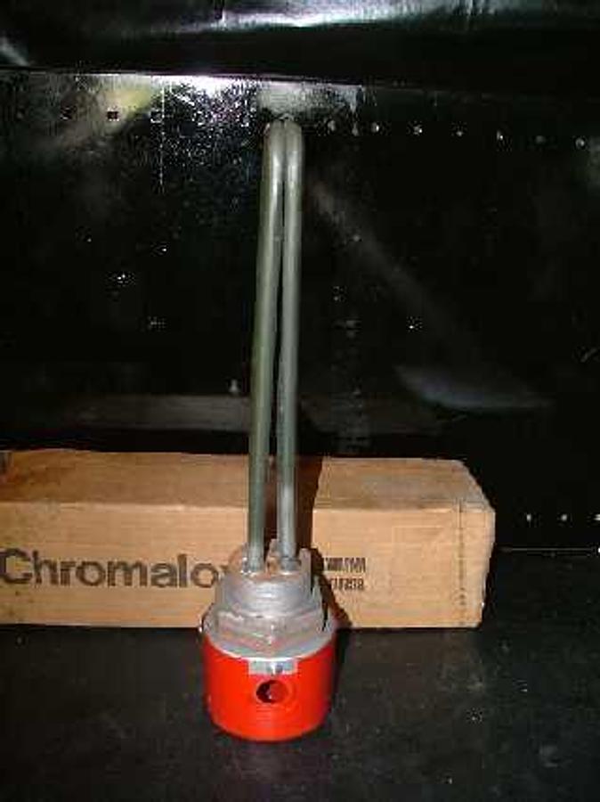Used F. QTY. 2. CHROMALOX CAT. NO. MTI-215 XY