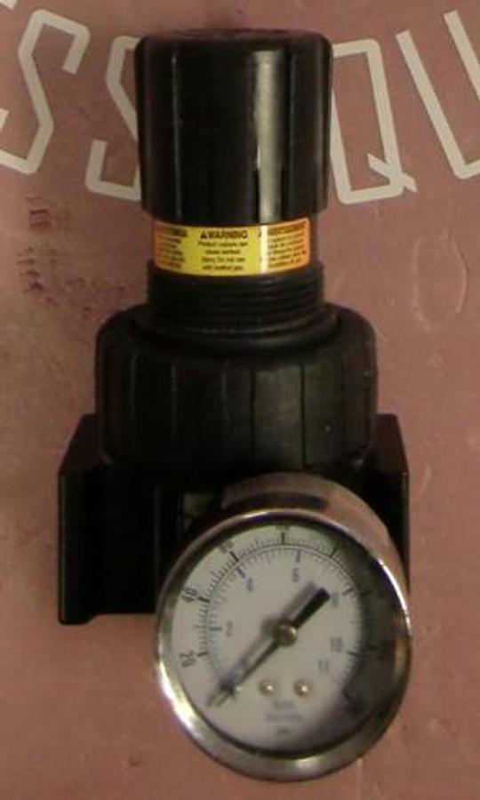 Used PARKER PRESSURE REGULATOR VALVE PT. NO. 7R318AC P .MAX=250 PSI (1700KPA) T.MAX=175DEG.F.(30DEG.C.) INCLUDES GAUGE READING 0-11BAR 100XKPA 0-160PSI.