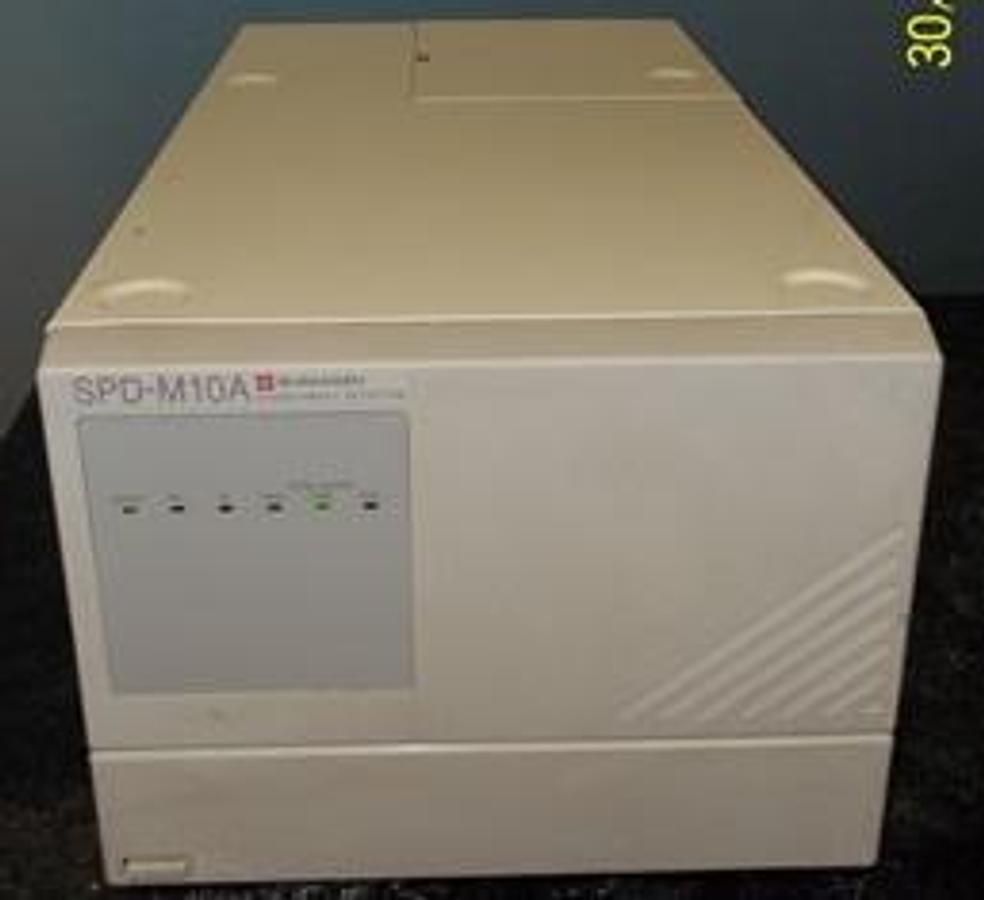 Used SHIMADZU DIODE ARRAY DETECTOR SPD-M10A MODEL: SPD-M10A # C20593300 KG 120V~240VA 60-60HZ W/ HOST COMPUTER CONNECTION.