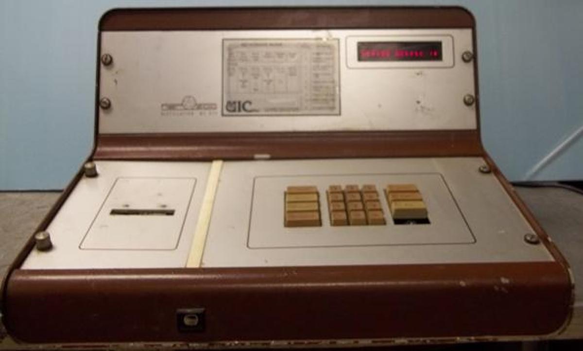 Used QTY. 1. WALTER HERZOG GMBH NOW PAC (PETROLEUM ANALYZER CO.) DISTILLATION MC 625 CONTROL CENTER ONLY