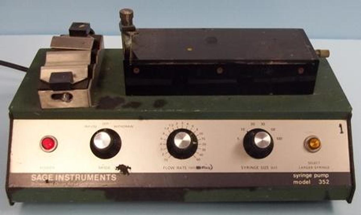 Used QTY. 1. SAGE INSTRUMENTS SYRINGE PUMP MODEL: 352