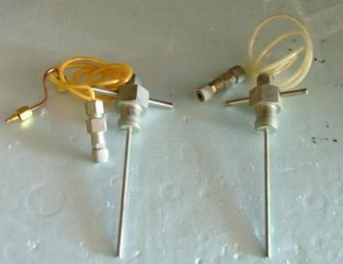 Used TEE VALVE WITH AIR HOSE.