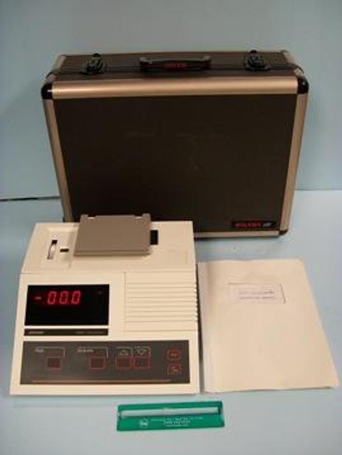 Used QTY. 1. JENWAY 6060 COLORIMETER W/MANUAL,MODELNO.-6060