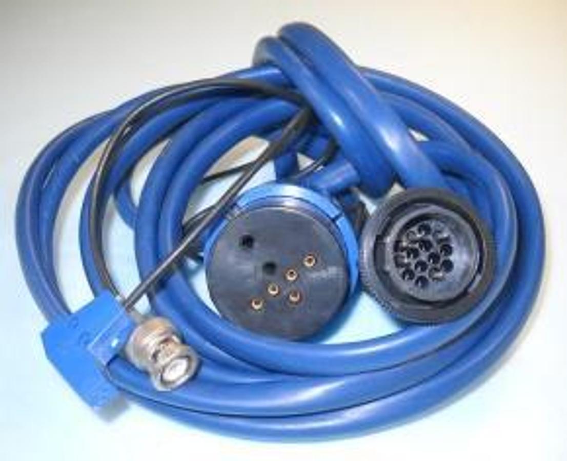 Used AMPHENOL 31-315 EQUIPMENT CABLE BLUE 9 FOOT 9 INCHES GRANVILLE-PHILLIPS CO. BOULDER COLORADO USA P/N: 8275HP