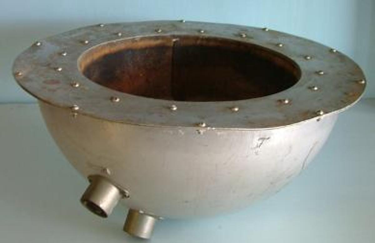 Used QTY .1. GLAS-COL: HEATING MANTLE METAL BOWL ID:11 Â¾ " 6" DEEP 1300 WATTS 2X PLUGS
