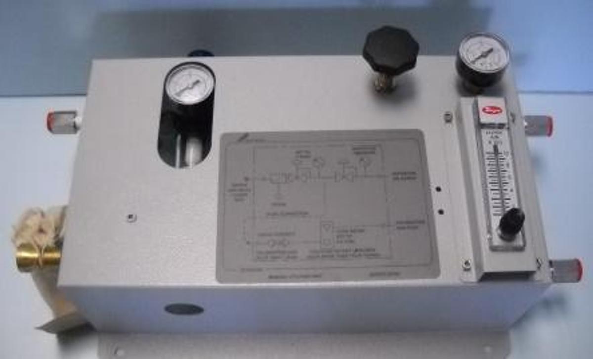 Used SERVOMEX GROUP LTD 02730731 ANALYZER