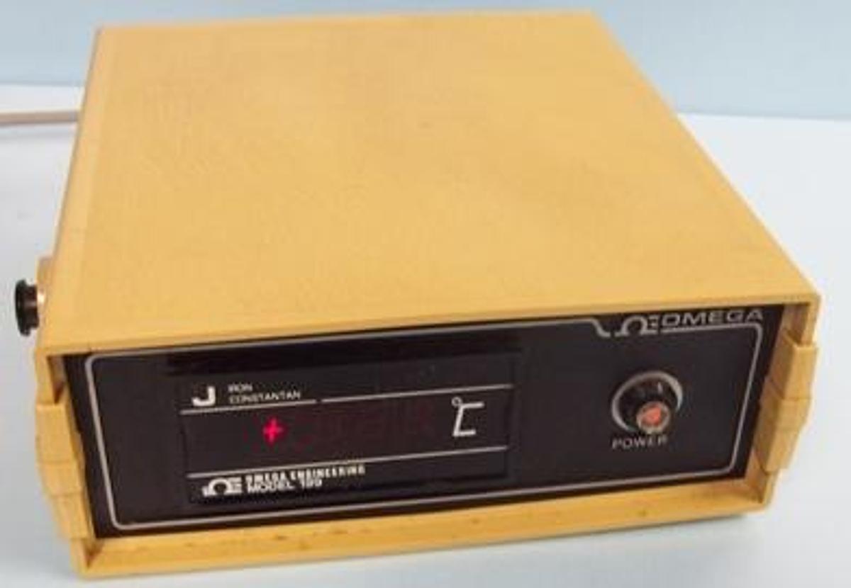 Used QTY. 1. OMEGA DIGITAL THERMOMETER MODEL: 199JCX-X-DS