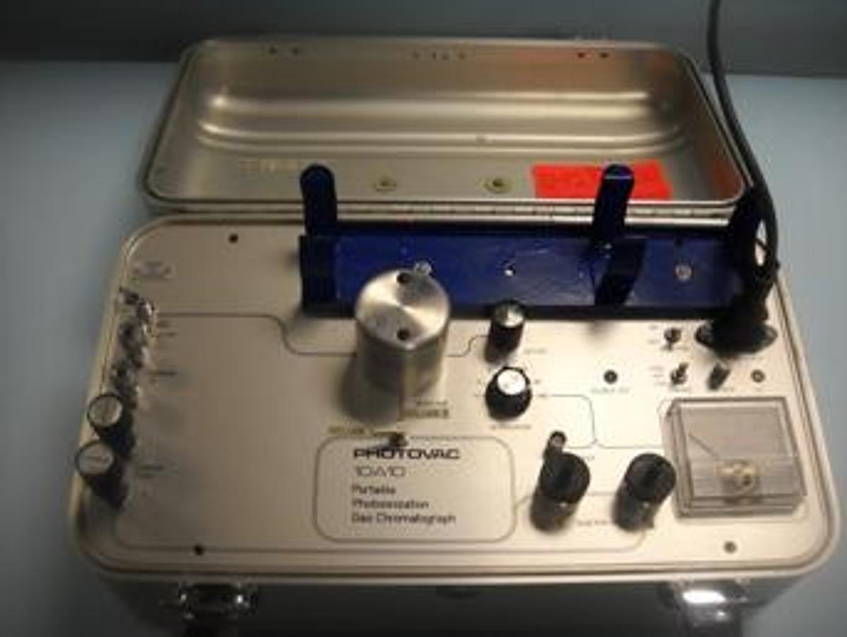 Used QTY. 1. PERKIN ELMER PHOTOVAC