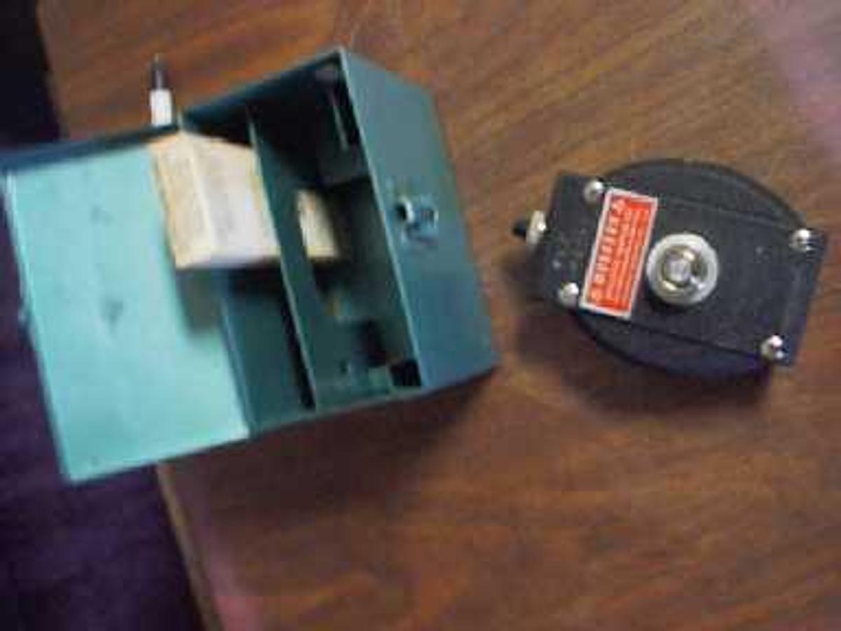 Used MOROXOR INDICATOR SAMPLER CDE; USE WITH CARBON MONOXIDE TUBES