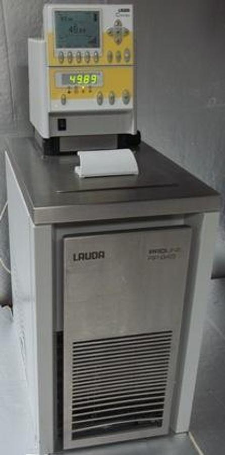 Used LAUDA PROLINE HEATING CIRCULATING COOLING CONSTANT TEMPERATURE BATH. RP845 CAT NO. LCK 8885