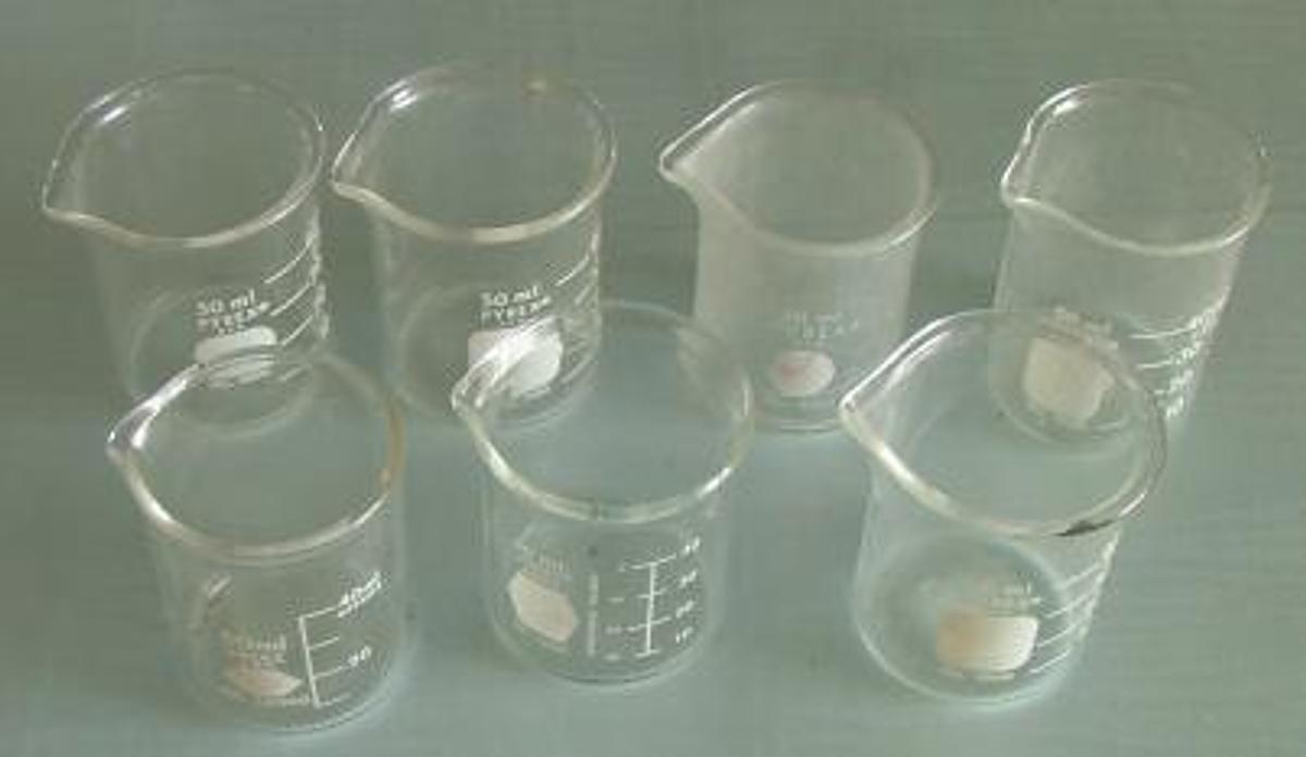 Used BEAKERS: 50ML PYREX NO. 1000