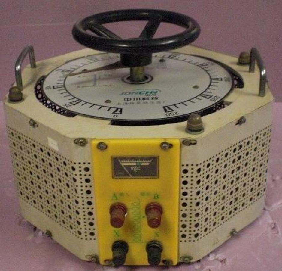 Used QTY. 1. JONCHN ELECTRICAL SCIENCE AND TECHNOLOGY. CONTACT VARIABLE REGULATOR. MODEL: 5KVA