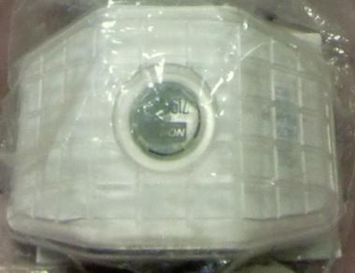 Used NORTH HALF-MASK AIR PURIFYING RESPIRATOR MODEL: 7190N99 INCLUDES 1 OPERATING AND MAINTENANCE INSTRUCTION MANUAL NEW CONDITION IN ORIGINAL PACKAGING.