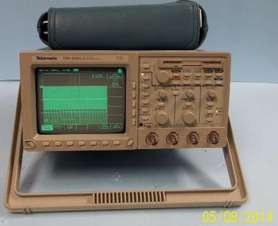 Used TEKTRONIX FOUR CHANNEL DIGITAL OSCILLOSCOPE MODEL: TDS 420 A