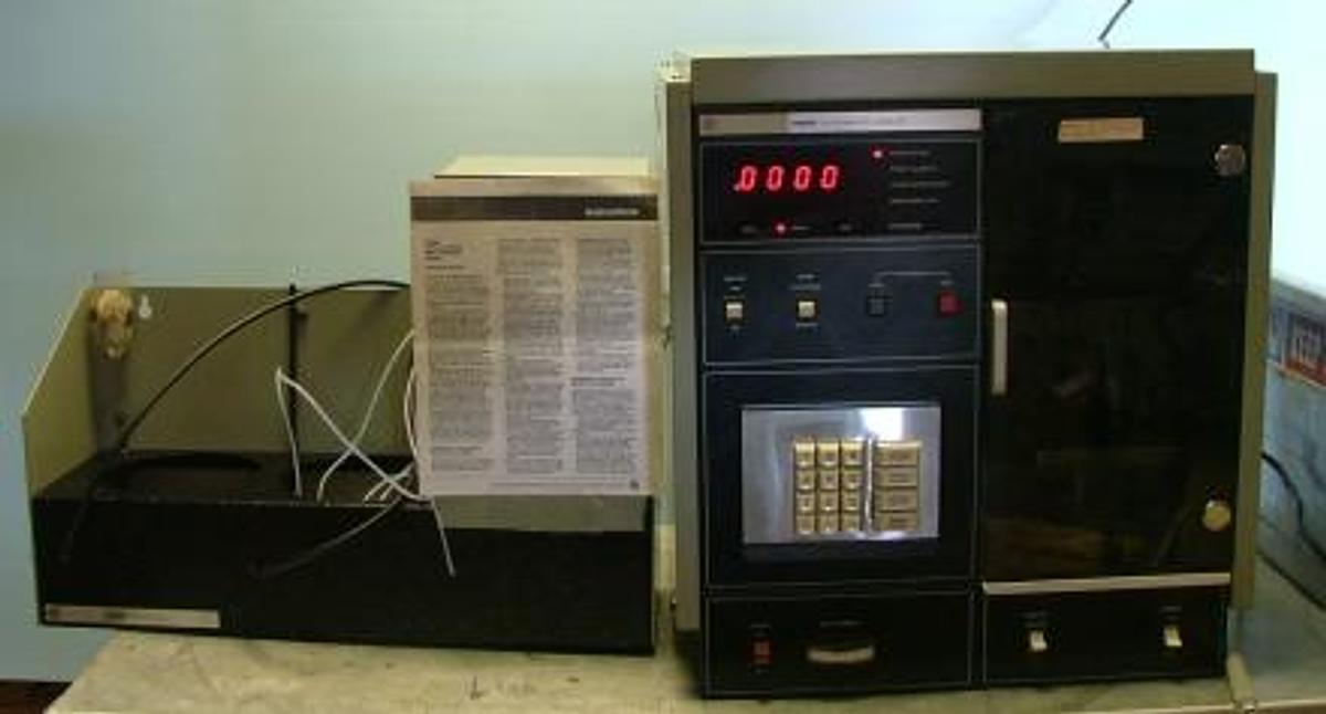 Used FISHER SCIENTIFIC CO MODEL 470 VOLTS 120 AMPS 2/75 HZ 60 SERIAL NO 189 SULFUR ANALYZER WITH INSTRUCTIONS. ).