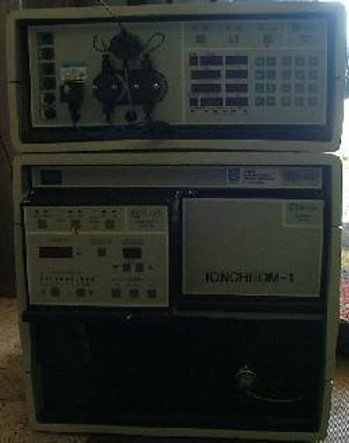 Used DIONEX ION LIQUID CHROMATOGRAPH CONSISTING OF: GRADIENT PUMP / QUAT MODEL APG-1