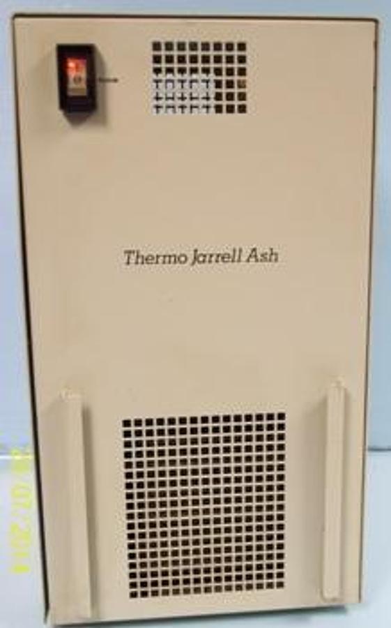 Used THERMO JARRELL ASH (NESLAB INSTRUMENTS) MOD: 414003030003 CHILLER SERIAL # K96012079 115V 7.2A 60HZ 1 PHASE.
