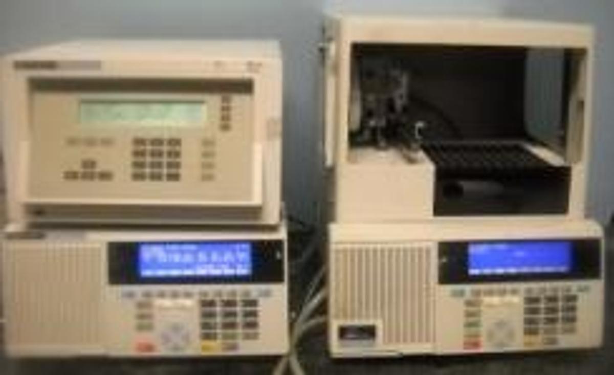 Used QTY. 1. PERKIN ELMER LIQUID CHROMATOGRAPH SYSTEM CONSISTING OF: PERKIN ELMER SERIES 200 LC
