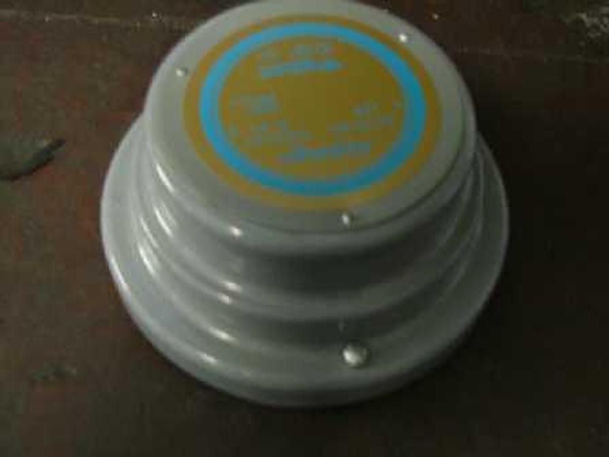 Used QTY. 1. ADAPTABUYYER V120 340A-N5 AUDIBLE SIGNAL APPLIANCE. .