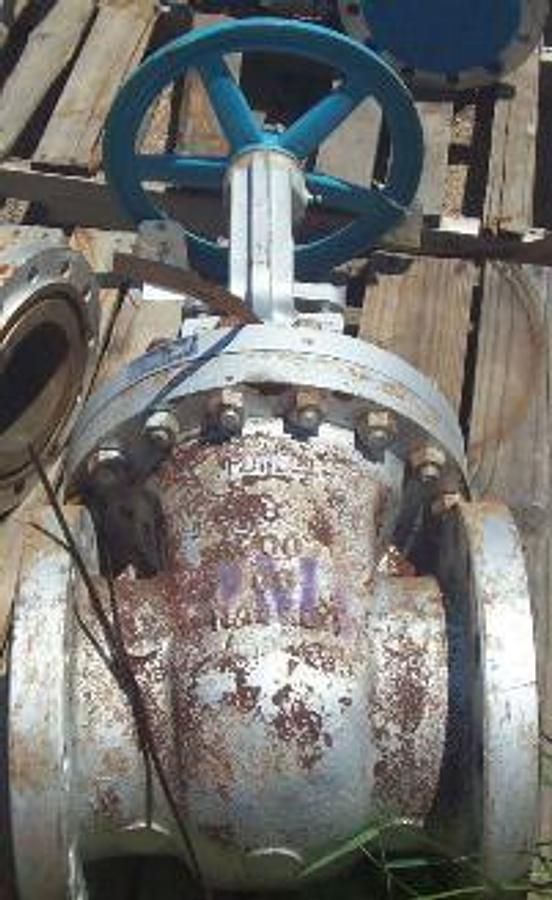 Used POWELL 8" 300 FLANGED RAISED FACE C5 GATE VALVE. 8-300 C5 NA4604. C5 VALVES ARE MADE UP OF A 5% CHROMIUM 1/2 % MOLYBDENUM ALLOY. THE MATERIAL IS SUITABLE FOR HIGH TEMPERATURE REFINERY SERVICES.