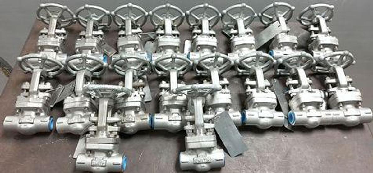 Used SMITH FORGED STEEL ½" 800 F316DC THREADED GATE VALVE
