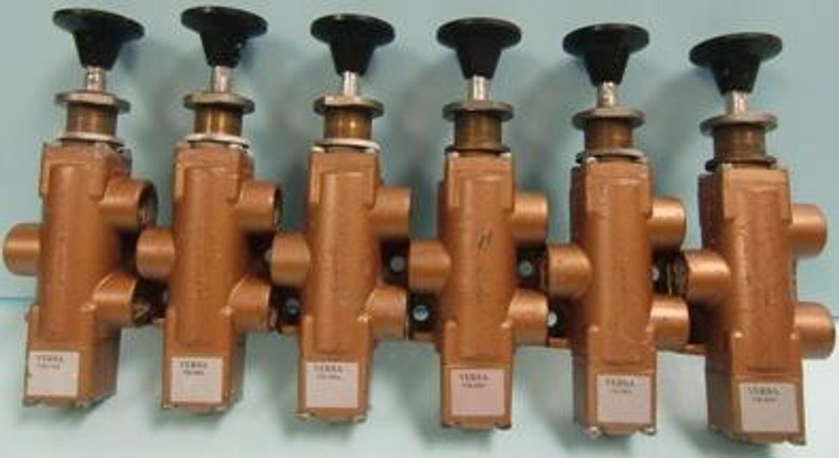 Used VERSA PROD. CO. INC. VSI-3501 3 WAY BRASS PNEUMATIC VALVE P/N 3501-72 J/L 0144558-016 GS.