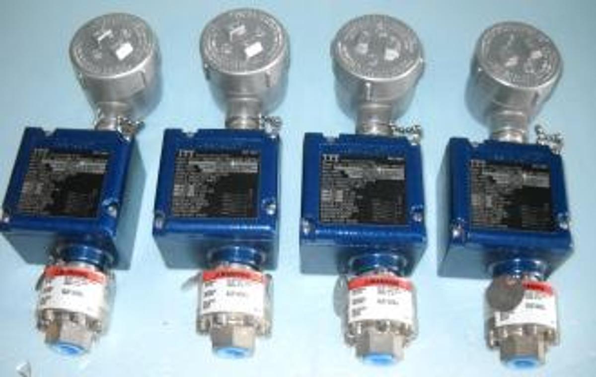 Used QTY. 3. ITT NEO-DYN ADJ PRESSURE SWITCH MODEL 100P42CC6 MFR 98087 INCR RANGE 15-150 PSIG (103 TO 1034 KPA) PROOF PRESS 500 PSIG 34475 KPA .5A 125VDC 11A 125/250VAC 5A 28VDC. .