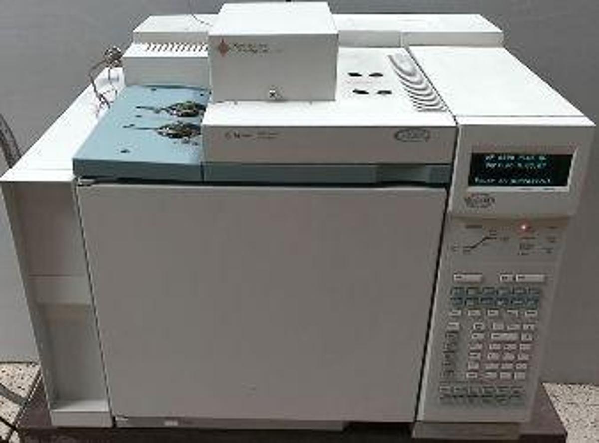 Used AGILENT 6890 SERIES GAS CHROMATOGRAPH SYSTEM PLUS