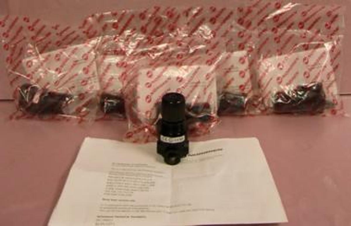Used QTY. 6. NORGREN R07-200-RNEA REGULATOR VALVE INLET 300 PSIG MAX 21BAR OUTLET 50 PSIG MAX 3.4 BAR TEMP 150 DEG. F. 65 DEG. C. INCLUDES NORGREN DECLARATION OF CONFORMITY NEW CONDITION IN ORIGINAL PACKAGING. R07 GENERAL PURPOSE