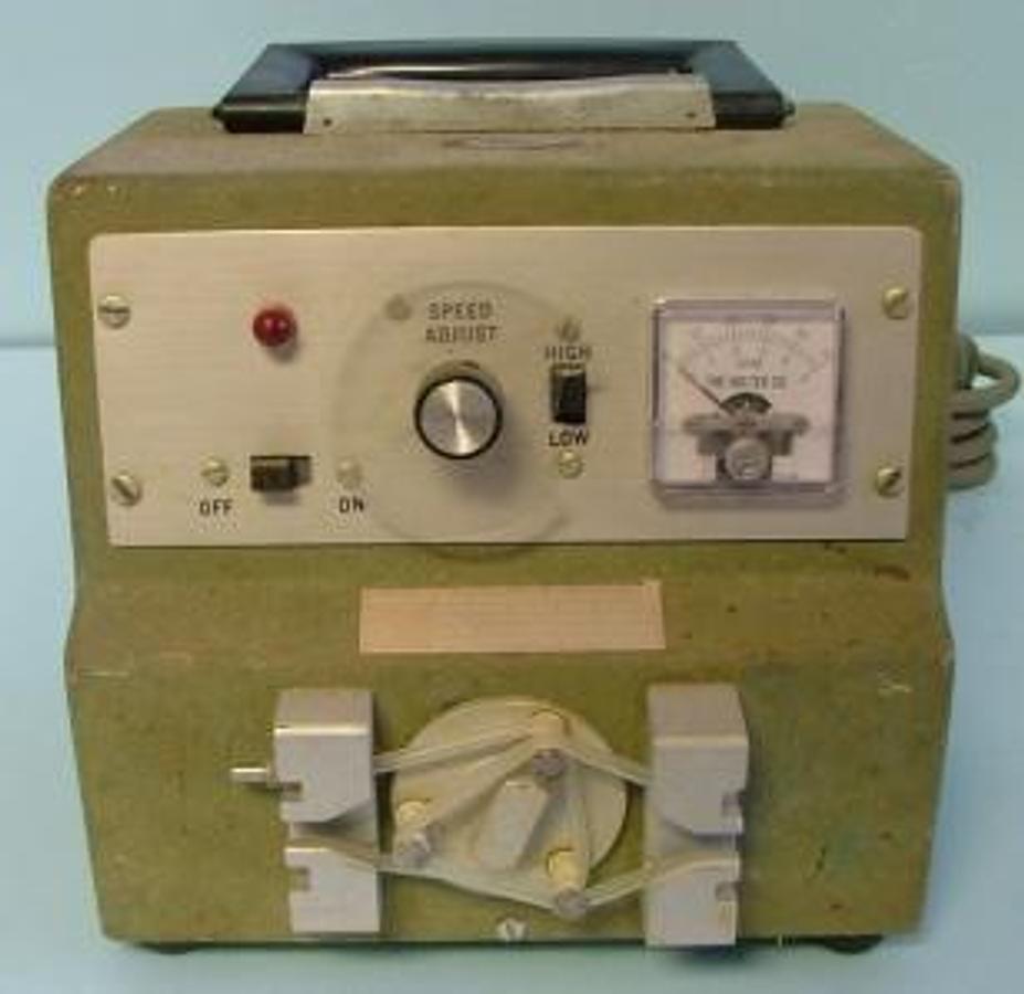 Used HOLTER PERISTALTIC PUMP MODEL P1110(120V) SERIAL 000-017 MFG NO 1014-100 .2A 120VAC.