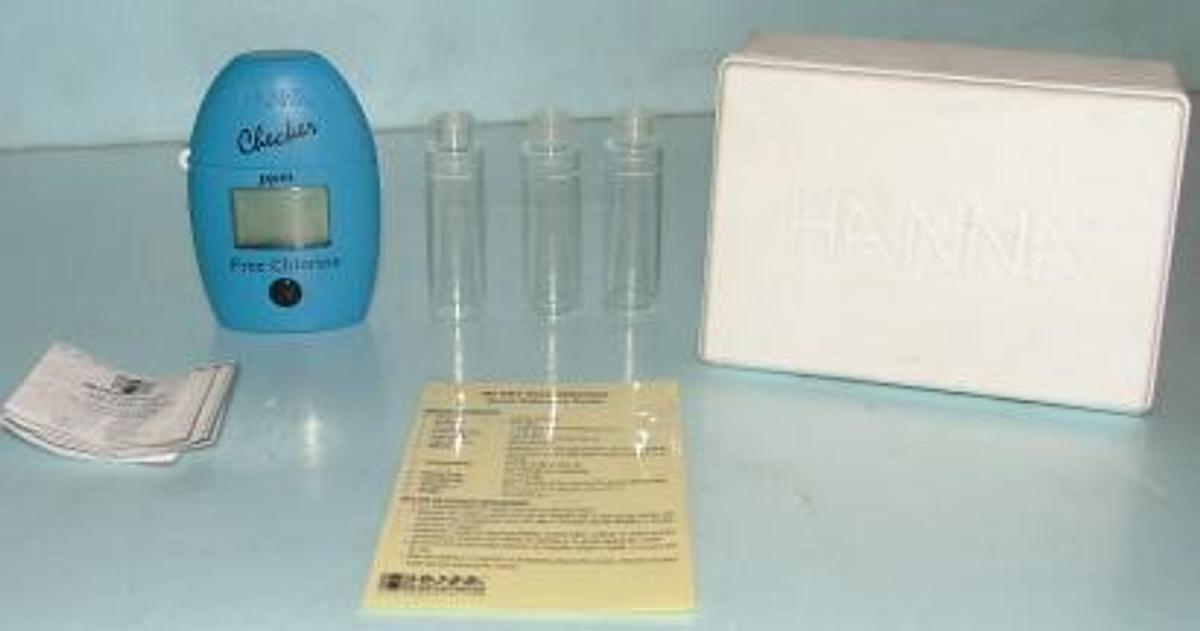 Used QTY. 1. HANNA INSTRUMENTS HI 701 FREE CHLORINE WITH 6 FREE CHLORINE REAGENT 3 (10ML) TUBES QUICK REFERENCE GUIDE