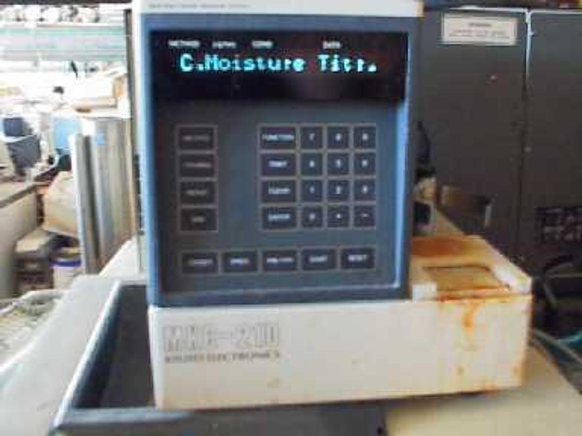 Used KYOTO ELECTRONICS MKC-210 KARL FISCHER MOISTURE TITRATOR. THIS MACHINE POWER UP AND APPEARS TO WORK HOWEVER IT IS MISSING THE TITRATION JAR AND ELECTRODE. To see a picture of this lab equ.