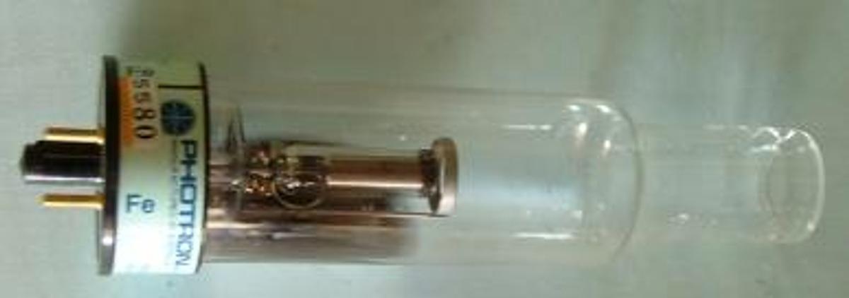 Used QTY. 1. PHOTRON HOLLOW CATHODE LAMP: FE P826 IRON S.N 5580 WAVELENGTH 248.3 OPERATING CURRENT REC 6 MA MAX 20 MA