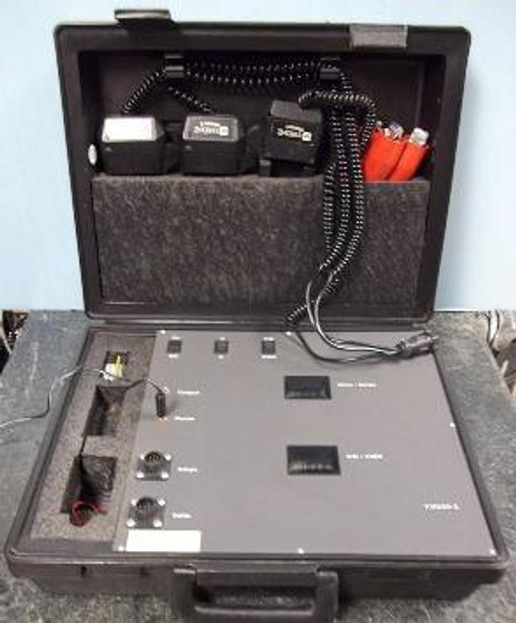 Used QTY. 1. TIF KILOWATT HOUR METER WATTMETER MODEL: KW220-3AV