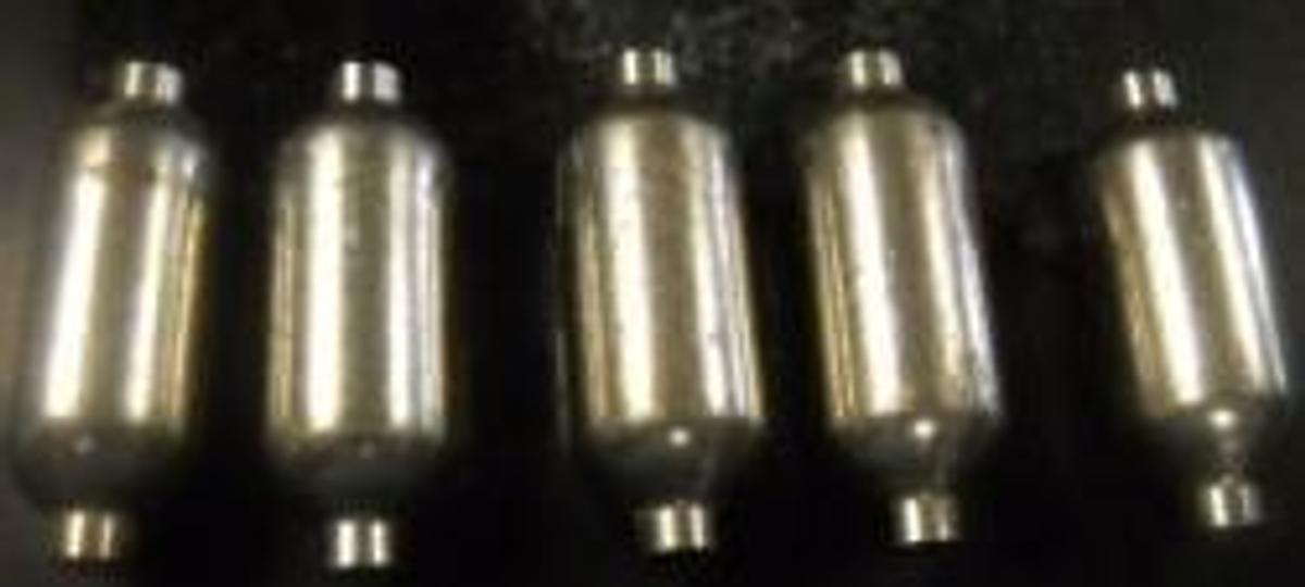 Used WHITEY STAINLESS STEEL SAMPLE CYLINDERS DOT-3E1800 11EK090