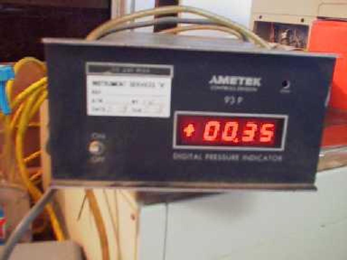 Used QTY. 1. AMETEK CONTROLS DIVISION MODEL NO. 93PSG0030BP2B