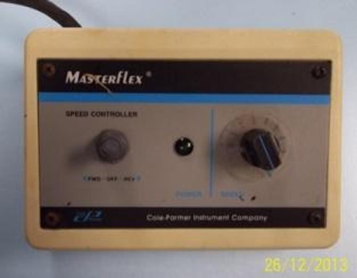 Used COLE PARMER INSTRUMENT CO MASTERFLEX CONTROLLER (SPEED) MODEL: 7553-71 SERIAL: B95005631 90V 115VAC 50/60HZ 3A MAXIMUM 1/10 HP LOAD (NO PLUG).
