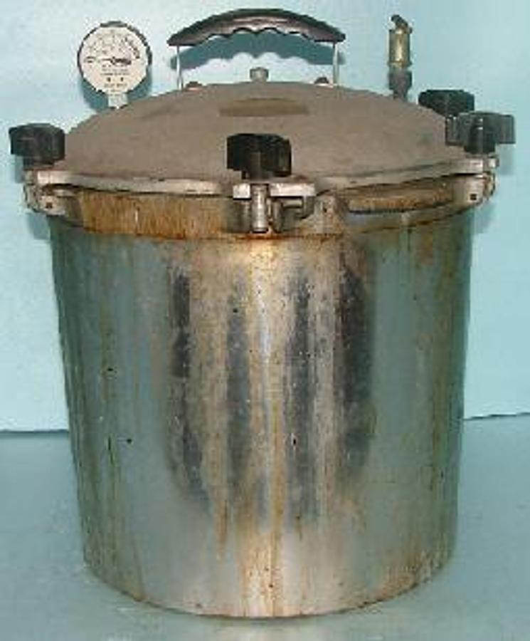 Used ALL AMERICAN PRESSURE STERILIZER MODEL: 1925X