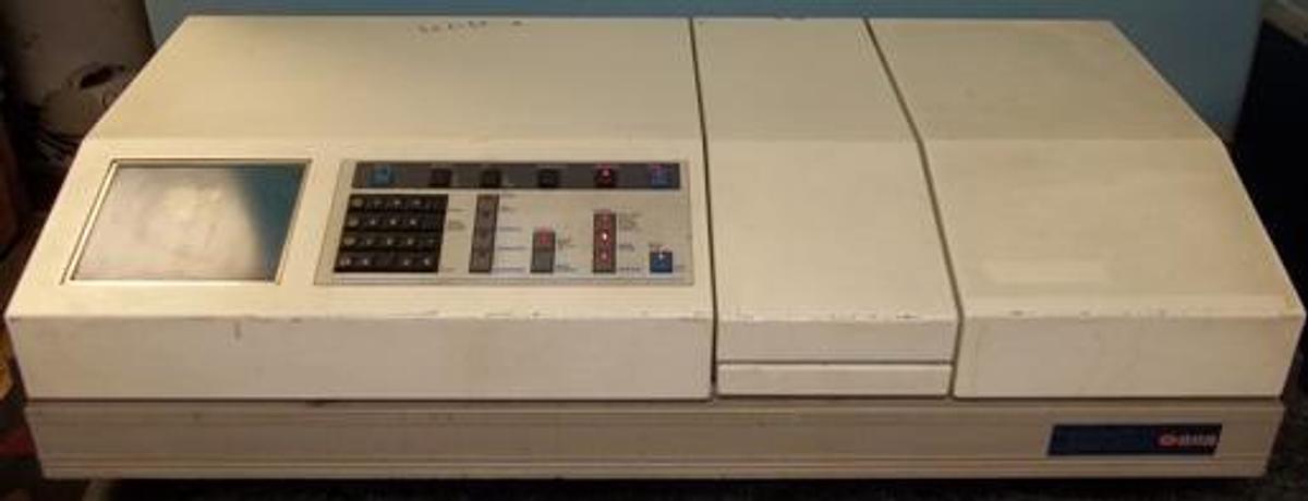 Used CECIL INSTRUMENTS DOUBLE BEAM HIGH SPEED SCANNING SPECTROPHOTOMETER SUPER AQUARIUS INSTRUMENT CECIL 9000 SERIES