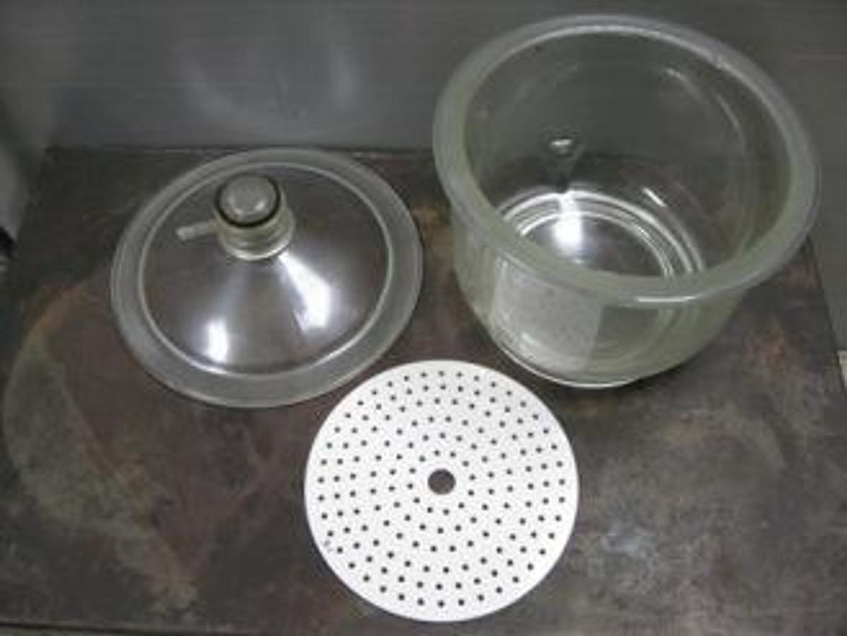 Used PYREX GLASS VACUUM DESICCATOR