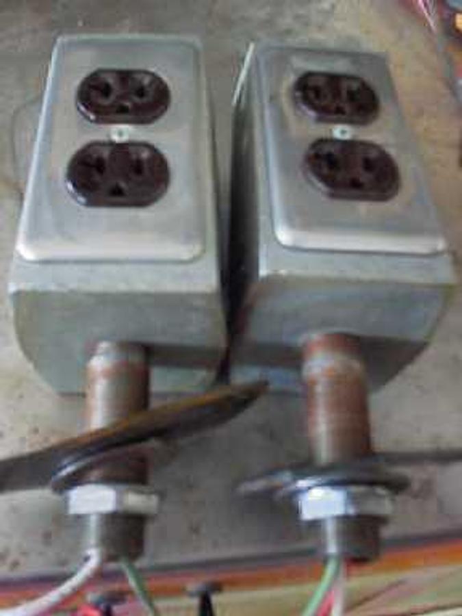 Used LAB KEM-TECH 2 CABINET TOP AC OUTFITS WITH LAB PLUG TYPE INLETS -1.1 (dfp041702d.jpg)