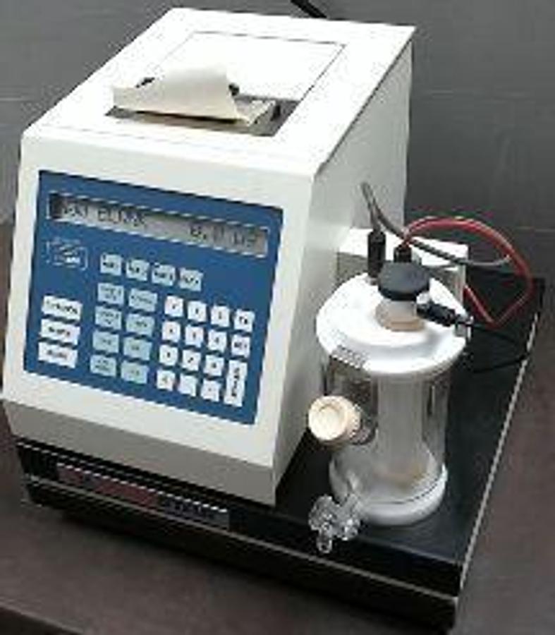 Used EM SCIENCE AQUASTAR C2000 TITRATOR