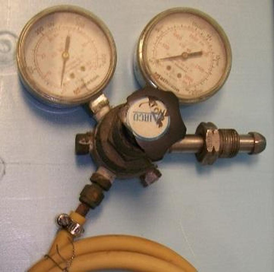 Used MATHESON AIRCO RARE AND SPECIALTY GAS GAUGES