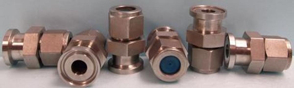 Used SWAGELOK 5/8" MALE X 1" STAINLESS STEEL FITTING 316 SKN 316 TGS .