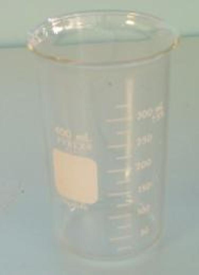Used QTY. 1. GLASSWARE BEAKER 400ML PYREX #1040.