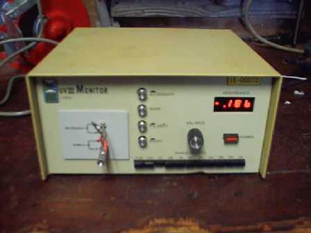 Used QTY. 1. LABORATORY DATA CONTROL UV III MONITOR 1203