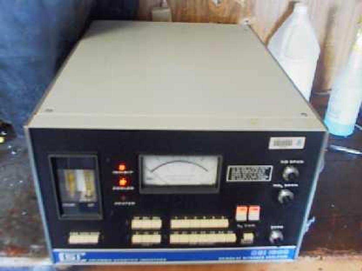 Used QTY. 2. COLUMBIA SCIENTIFIC INDUSTRIES CSI 1600 OXIDES OF NITROGEN ANALYZER