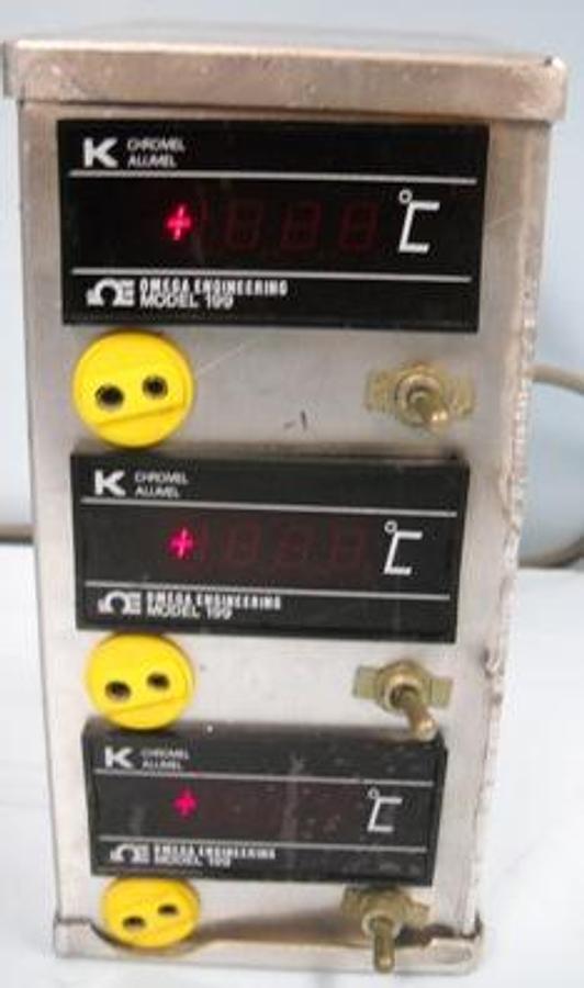 Used QTY. 3. OMEGA ENGINEERING MODEL 199 TEMPERATURE CONTROLLERS WITH THERMOCOUPLE INLETS AND ON OFF SWITCH ENCLOSED IN A ALUMINUM HOUSING.